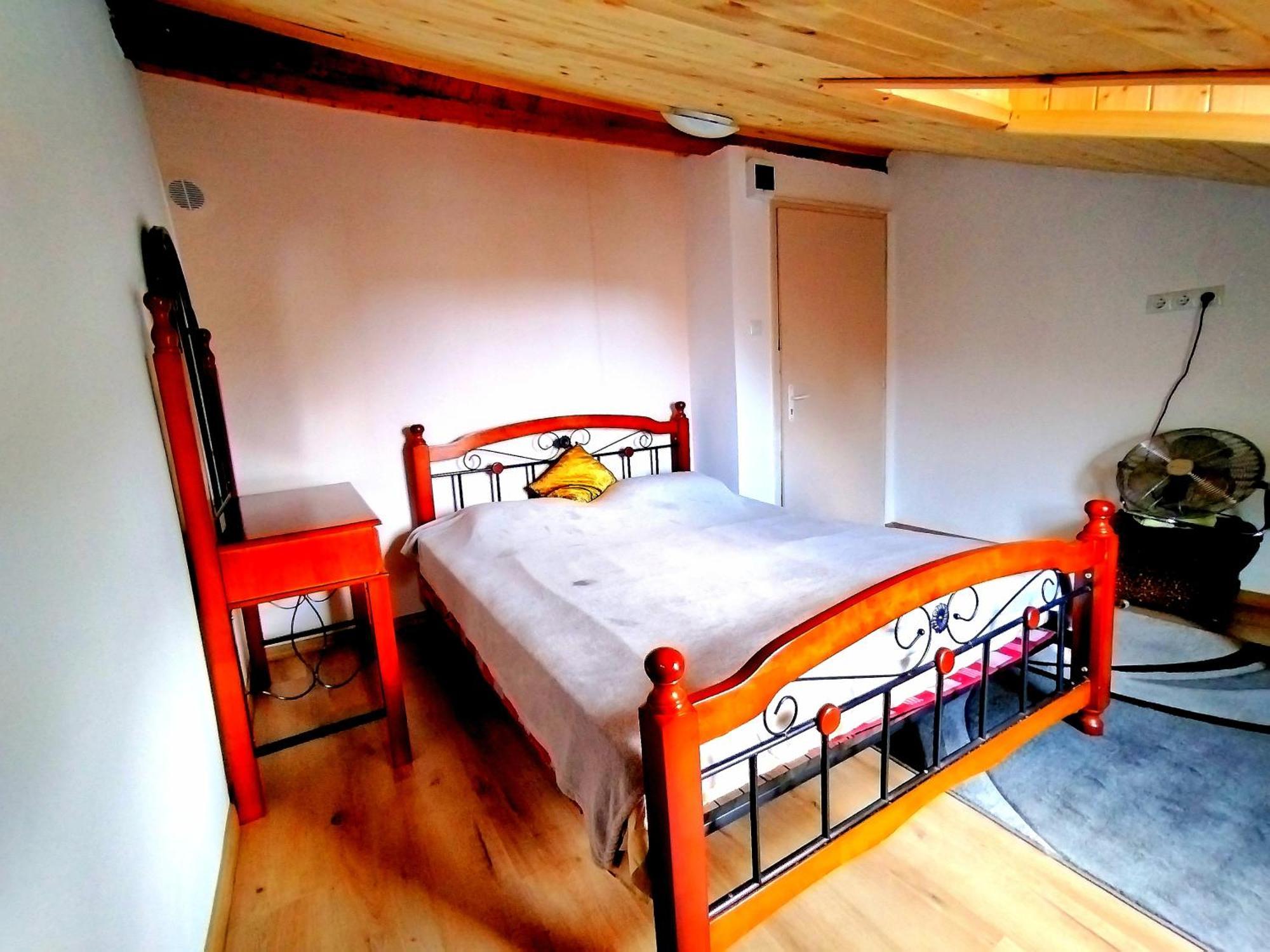 Appartement In The Heart Of Varna Extérieur photo